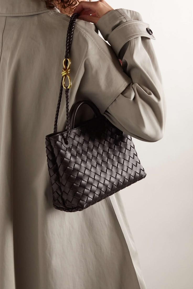 Armadillo Woven Bag